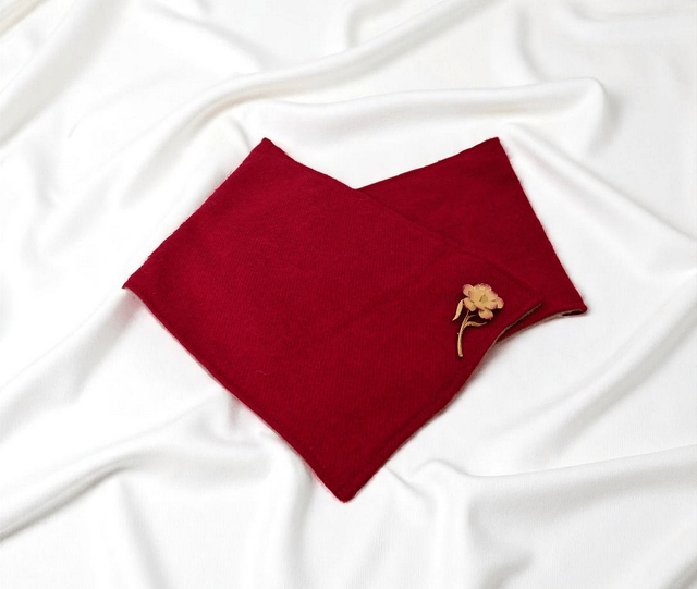 Stunning Red Cashmere Cozy Wrap (1)